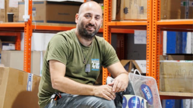 "אני חולם ואז מבצע". אייל מאירוביץ