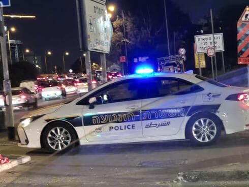 הפגנה של חרדים ניידת משטרה מחלף גהה