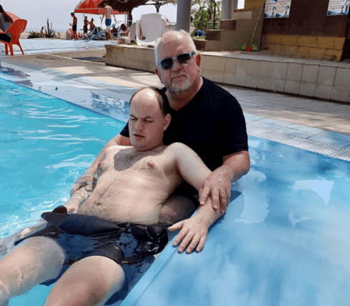 ד״ר שמוליק מירון ובנו ניב