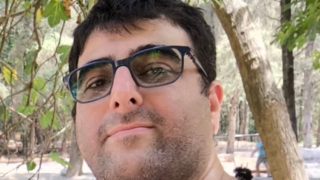 גל שטרית