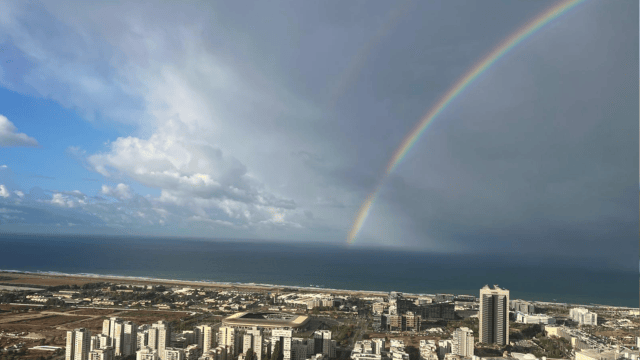 קשת מעל הים של חיפה (צילום: דורון סולומון) קשת מעל הים של חיפה
