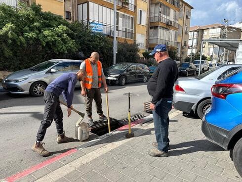 עבודות תחזוקה לקראת החורף בבת ים עבודות תחזוקה לקראת החורף בבת ים