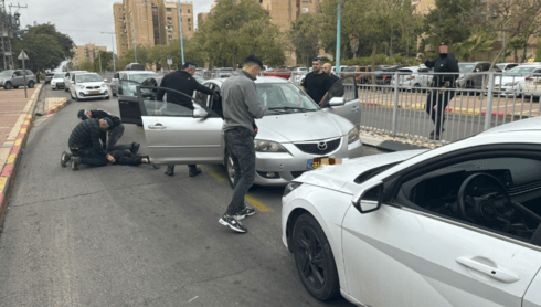 ההסתערות על הרכב החשוד