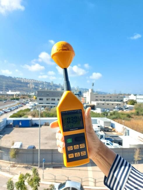 מד קרינה סלולרית