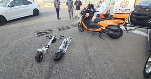 זירת התאונה (צילום: באדיבות תושב העיר) זירת התאונה