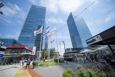 מגדלי בסר פתח תקוה