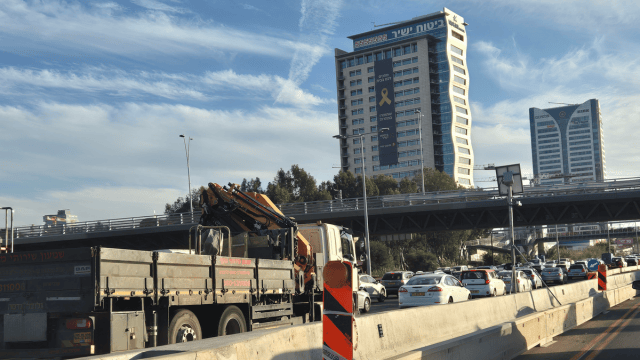 כביש 4 ליד פתח תקוה. הרחוב יתחבר אליו כביש 4 ליד פתח תקוה. הרחוב יתחבר אליו