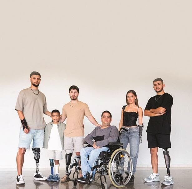 מימין: ממן, אדר כהן, עידן כהן, רון, מיכאל נבטלוב ושלו ביטון