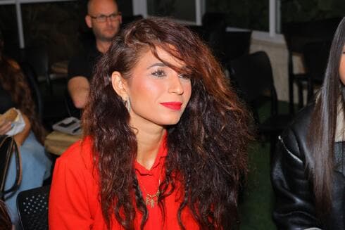 משתתפת בתחרות מיס קריות, מיכל אלפסי
