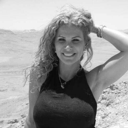 משתתפת בתחרות מיס קריות, יפית סבג