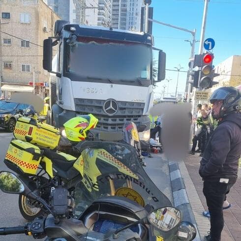 מזירת התאונה בחולון 
