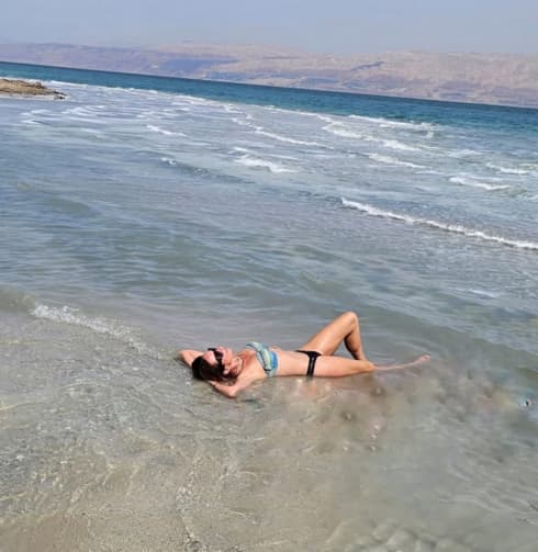 מים חמים וקרים בים המלח