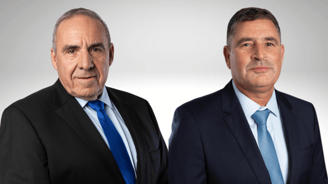 אסף אלמגור (מנכ"ל),ומשה קפלינסקי (יו"ר)