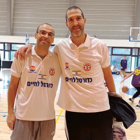 אפיק עם טל בורשטיין שבא לבקר
