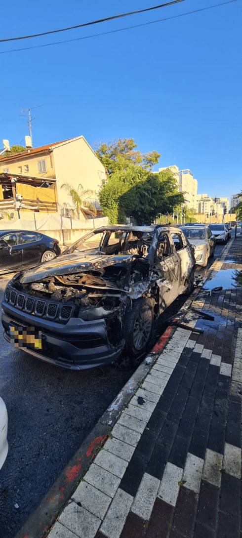 זירת הפיצוץ (צילום: באדיבות תושב העיר) זירת הפיצוץ
