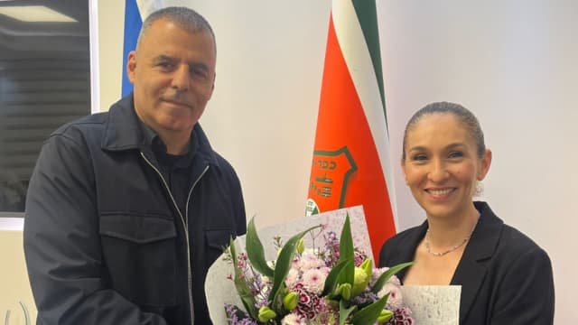 מירב הלפמן וראש העיר רפי סער