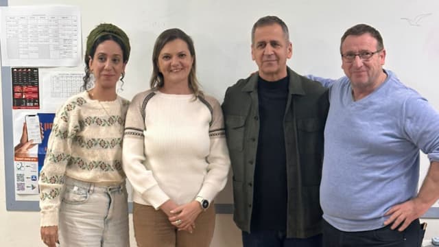 אביב כוכבי בבית ספר דגניה