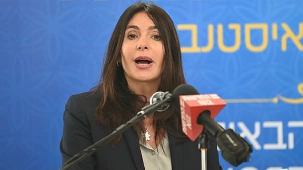 שרת התחבורה מירי רגב