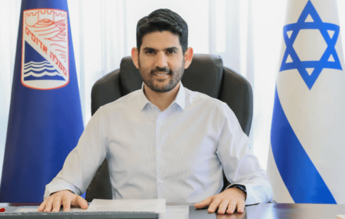 גיא יפרח ראש עיריית מעלה אדומים (צילום: ארנון בוסאני) גיא יפרח ראש עיריית מעלה אדומים