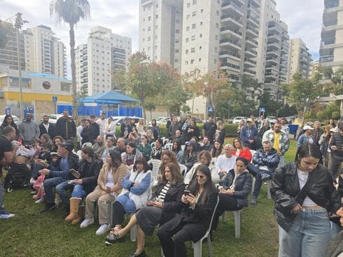 הגינה ע"ש ירין אפרים באם המושבות פתח תקוה (צילום: מתוך דף הפייסבוק של רמי גרינברג) הגינה ע"ש ירין אפרים באם המושבות פתח תקוה