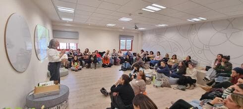 סולי הסוללה (צילום: דוברות עיריית פתח תקוה) סולי הסוללה