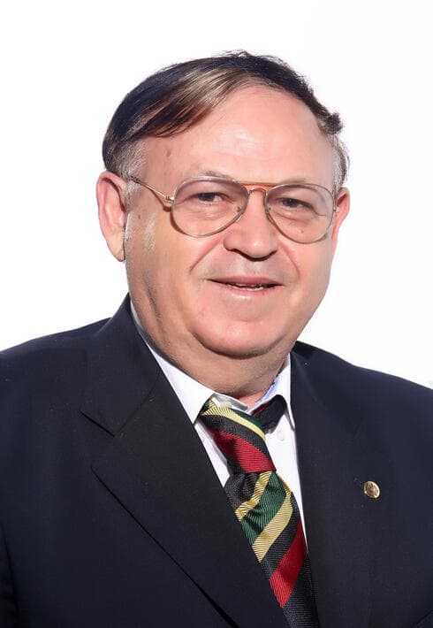 מגיסטר ישראל שטרייכמן, מנכ"ל בית המרקחת