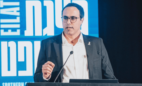 עו"ד אלעד דנוך