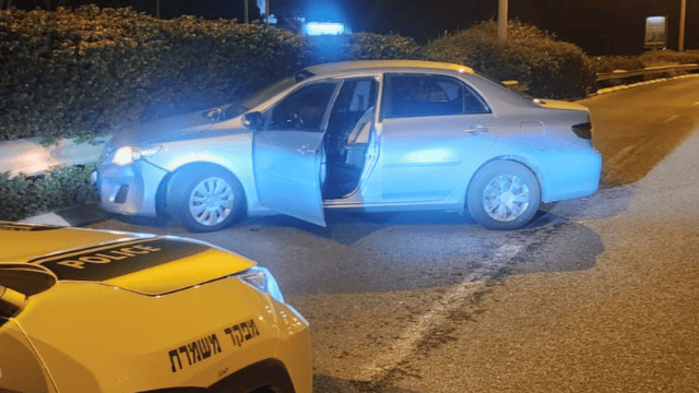 הרכב שנגנב (צילום: משטרת ישראל) הרכב שנגנב