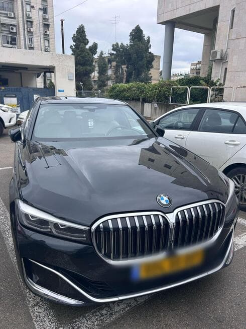 רכבי יוקרה הוחרמו