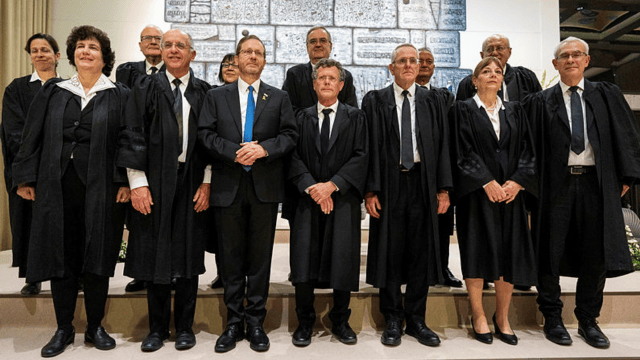 השבעת השופט יצחק עמית לנשיאות העליון