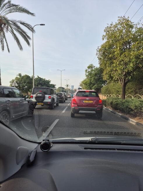 צומת הכניסה לגן חיים