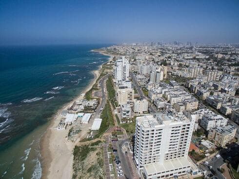 בת ים. יוצאים למאבק
