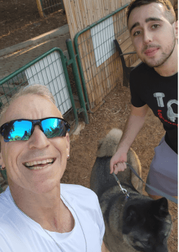 רפאל ואמיר. יותר מחברים טובים