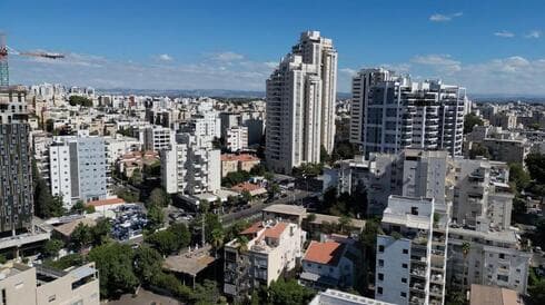 רחובות. מתחילים למדוד מחדש את גודל הדירות