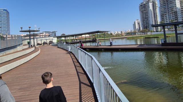 הפארק הגדול האגם האקולוגי פתח תקוה