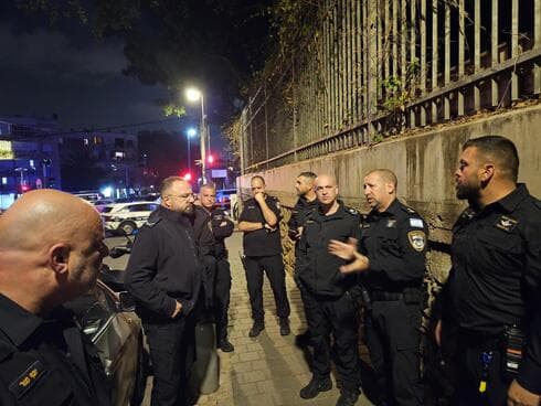 מזירת הרצח ביפו (צילום: דוברות המשטרה) מזירת הרצח ביפו