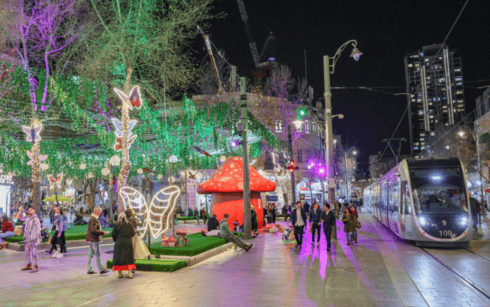 מיצגי פורים בירושלים (צילום: ארנון בוסאני) מיצגי פורים בירושלים