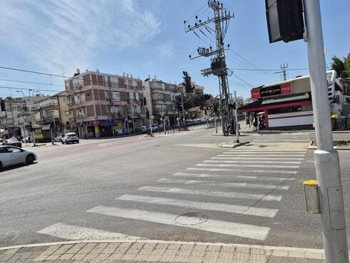 חומוס אורלוב פתח תקוה