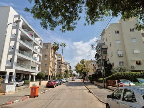 רחוב השלושה פתח תקוה