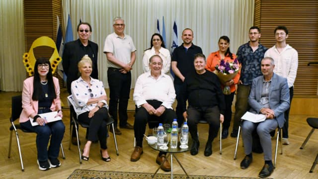 קבלת פנים לאמן חתן פרס ישראל בלו סימיון פיינרו
