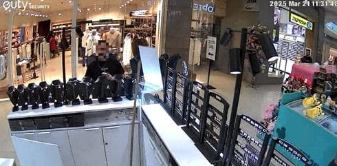 האירוע בקניון הגדול פתח תקוה (צילום: מתוך הרשת החברתית, שימוש לפי סעיף 27א לחוק זכויות יוצרים) האירוע בקניון הגדול פתח תקוה