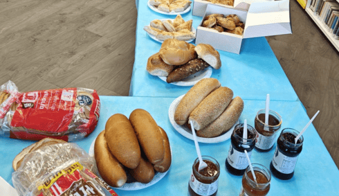 הארוחה של תלמידי העיר ועובדי התברואה