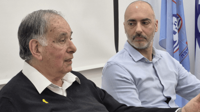 מסיים את תפקידו. אלירן טל ויונה יהב