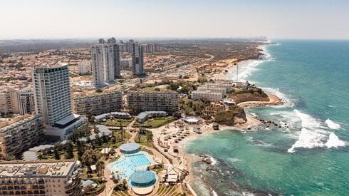 חוף הים חדרה 2025 (צילום: דוברות עיריית חדרה) חוף הים חדרה 2025