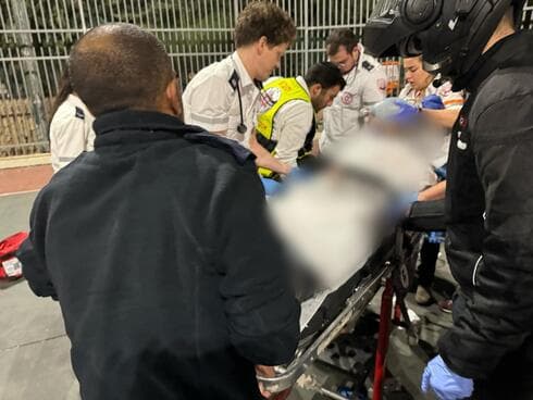מזירת האירוע במגרש הכדורגל בחולון 