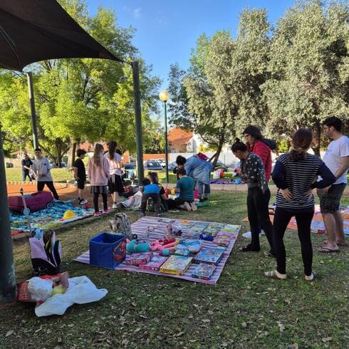 פעילות "עושים סדר בארון"