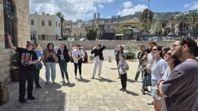 סיור בחיפה לחיילות וחיילים בודדים
