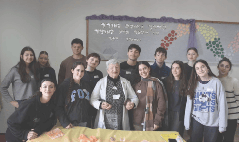 לאה פסי ז"ל עם תלמידי האקדמיה למוזיקה