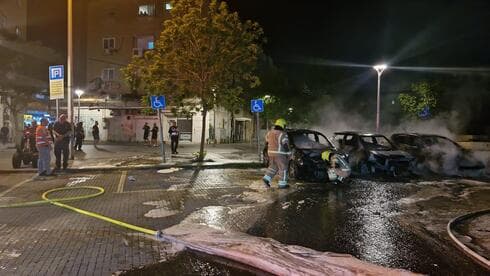 כלי רכב עלו באש בקרית אתא