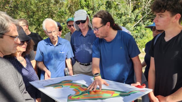 סיור חברי ועדת תכנון ובנייה חיפה במורדות לינקולן